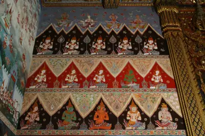 จิตรกรรมฝาผนังและศิลปกรรมภายในพระอุโบสถหินอ่อนจตุรมุข วัดจุฬามณี