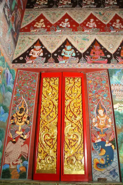 จิตรกรรมฝาผนังและศิลปกรรมภายในพระอุโบสถหินอ่อนจตุรมุข วัดจุฬามณี
