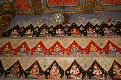 จิตรกรรมฝาผนังและศิลปกรรมภายในพระอุโบสถหินอ่อนจตุรมุข วัดจุฬามณี