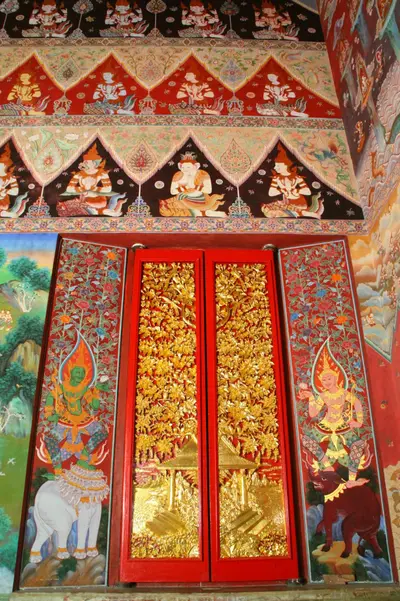 จิตรกรรมฝาผนังและศิลปกรรมภายในพระอุโบสถหินอ่อนจตุรมุข วัดจุฬามณี