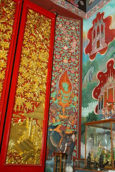 จิตรกรรมฝาผนังและศิลปกรรมภายในพระอุโบสถหินอ่อนจตุรมุข วัดจุฬามณี
