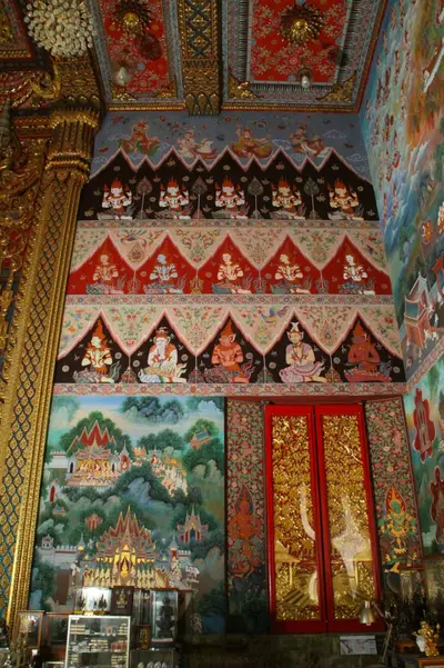 จิตรกรรมฝาผนังและศิลปกรรมภายในพระอุโบสถหินอ่อนจตุรมุข วัดจุฬามณี