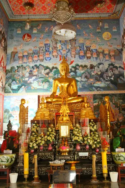 จิตรกรรมฝาผนังและศิลปกรรมภายในพระอุโบสถหินอ่อนจตุรมุข วัดจุฬามณี