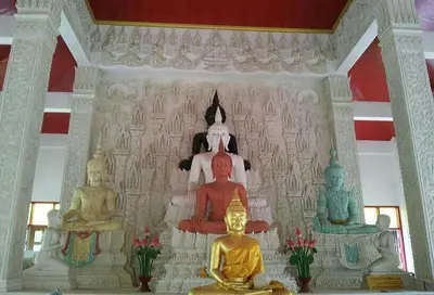 งานศิลป์ปูนปั้นวิหารพระพุทธโสภิตมุณี วัดจุฬามณี อำเภออัมพวา จังหวัดสมุทรสงคราม