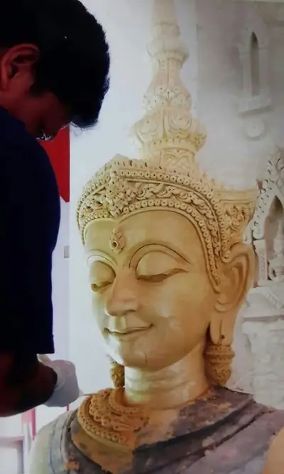 งานศิลป์ปูนปั้นวิหารพระพุทธโสภิตมุณี วัดจุฬามณี อำเภออัมพวา จังหวัดสมุทรสงคราม