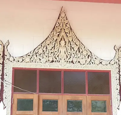 งานศิลป์ปูนปั้นวิหารพระพุทธโสภิตมุณี วัดจุฬามณี อำเภออัมพวา จังหวัดสมุทรสงคราม