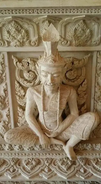 งานศิลป์ปูนปั้นวิหารพระพุทธโสภิตมุณี วัดจุฬามณี อำเภออัมพวา จังหวัดสมุทรสงคราม