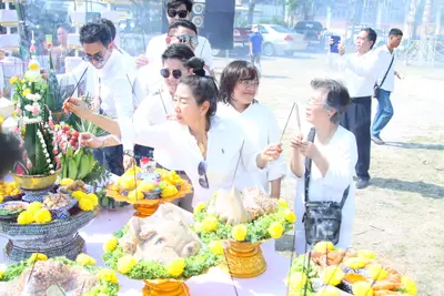 ประมวลภาพพิธีหล่อองค์ท้าวเวสสุวรรณองค์ใหญ่ วัดจุฬามณี ปี ๒๕๖๐