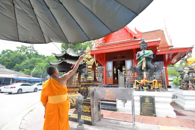 ประมวลภาพพิธีพุทธาภิเษกเหรียญเสมาบรมครู ท้าวเวสสุวรรณโณ รุ่นสร้างบารมี วัดจุฬามณี ปี ๒๕๖๐