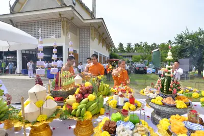 ประมวลภาพพิธีพุทธาภิเษกเหรียญเสมาบรมครู ท้าวเวสสุวรรณโณ รุ่นสร้างบารมี วัดจุฬามณี ปี ๒๕๖๐