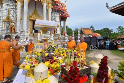 ประมวลภาพพิธีพุทธาภิเษกเหรียญเสมาบรมครู ท้าวเวสสุวรรณโณ รุ่นสร้างบารมี วัดจุฬามณี ปี ๒๕๖๐