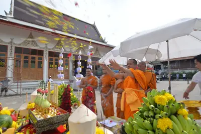 ประมวลภาพพิธีพุทธาภิเษกเหรียญเสมาบรมครู ท้าวเวสสุวรรณโณ รุ่นสร้างบารมี วัดจุฬามณี ปี ๒๕๖๐