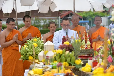 ประมวลภาพพิธีพุทธาภิเษกเหรียญเสมาบรมครู ท้าวเวสสุวรรณโณ รุ่นสร้างบารมี วัดจุฬามณี ปี ๒๕๖๐