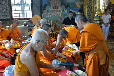 ประมวลภาพพิธีพุทธาภิเษกเหรียญเสมาบรมครู ท้าวเวสสุวรรณโณ รุ่นสร้างบารมี วัดจุฬามณี ปี ๒๕๖๐