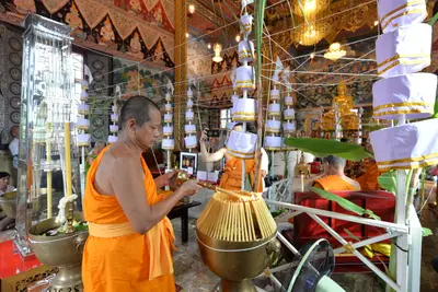 ประมวลภาพพิธีพุทธาภิเษกเหรียญเสมาบรมครู ท้าวเวสสุวรรณโณ รุ่นสร้างบารมี วัดจุฬามณี ปี ๒๕๖๐