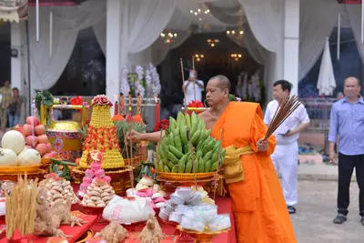 ประมวลภาพงานอายุวัฒนมงคล ๖๓ ปี หลวงพ่ออิฏฐ์ และพิธีครอบครูบูรพาจารย์ วัดจุฬามณี ปี ๒๕๖๒