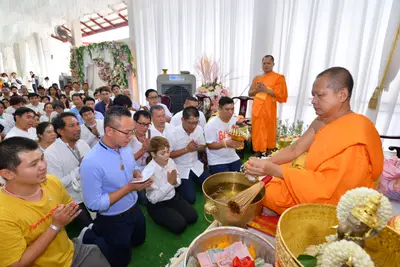 ประมวลภาพงานอายุวัฒนมงคล ๖๓ ปี หลวงพ่ออิฏฐ์ และพิธีครอบครูบูรพาจารย์ วัดจุฬามณี ปี ๒๕๖๒