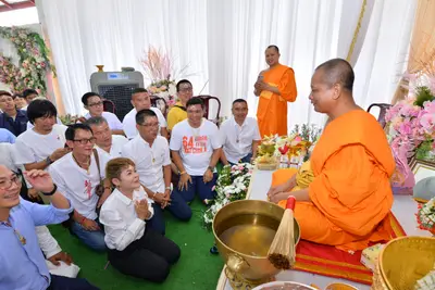 ประมวลภาพงานอายุวัฒนมงคล ๖๓ ปี หลวงพ่ออิฏฐ์ และพิธีครอบครูบูรพาจารย์ วัดจุฬามณี ปี ๒๕๖๒