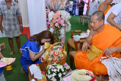 ประมวลภาพงานอายุวัฒนมงคล ๖๓ ปี หลวงพ่ออิฏฐ์ และพิธีครอบครูบูรพาจารย์ วัดจุฬามณี ปี ๒๕๖๒