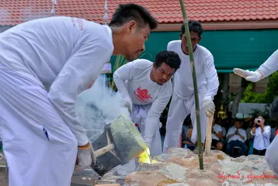 ประมวลภาพพิธีเททองหล่อองค์ท้าวเวสสุวรรณ ๗ องค์ วัดจุฬามณี ปี ๒๕๖๒