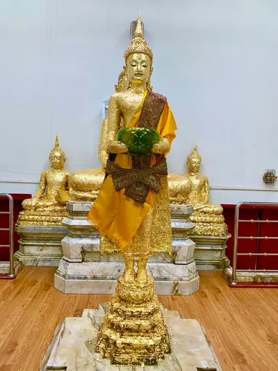 ประมวลภาพพิธีบวงสรวงองค์หลวงพ่อบ้านแหลม ปี ๒๕๖๔