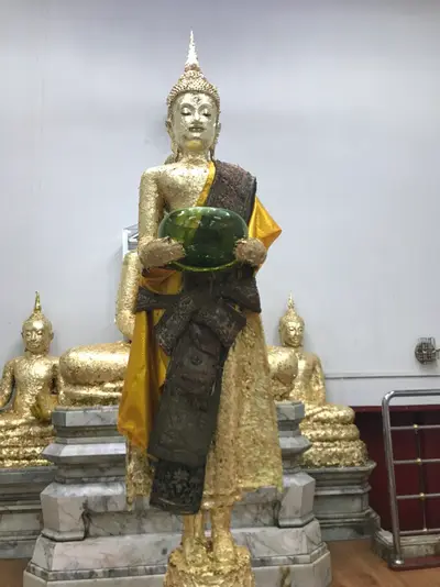 ประมวลภาพพิธีบวงสรวงองค์หลวงพ่อบ้านแหลม ปี ๒๕๖๔