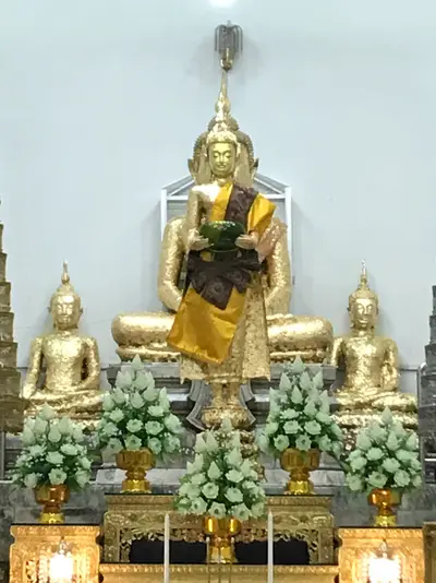 ประมวลภาพพิธีบวงสรวงองค์หลวงพ่อบ้านแหลม ปี ๒๕๖๔