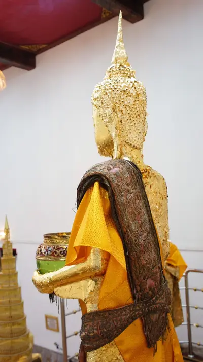 ประมวลภาพพิธีบวงสรวงองค์หลวงพ่อบ้านแหลม ปี ๒๕๖๔