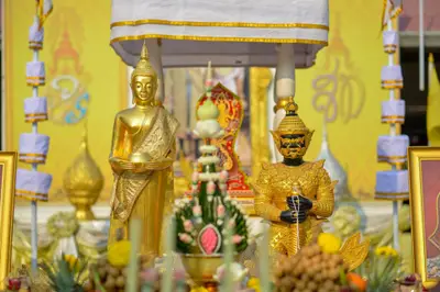 ประมวลภาพพิธีบวงสรวงองค์หลวงพ่อบ้านแหลม ปี ๒๕๖๔