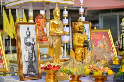 ประมวลภาพพิธีบวงสรวงองค์หลวงพ่อบ้านแหลม ปี ๒๕๖๔