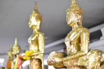 ประมวลภาพพิธีบวงสรวงองค์หลวงพ่อบ้านแหลม ปี ๒๕๖๔