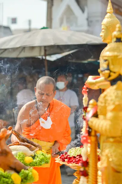 ประมวลภาพพิธีบวงสรวงองค์หลวงพ่อบ้านแหลม ปี ๒๕๖๔