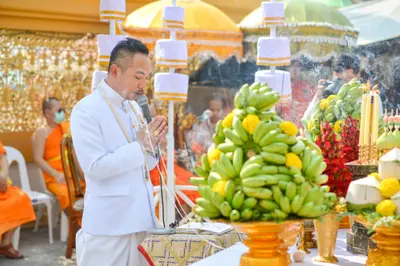 ประมวลภาพพิธีบวงสรวงองค์หลวงพ่อบ้านแหลม ปี ๒๕๖๔
