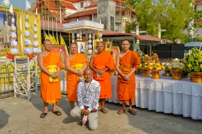 ประมวลภาพพิธีบวงสรวงองค์หลวงพ่อบ้านแหลม ปี ๒๕๖๔