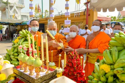 ประมวลภาพพิธีบวงสรวงองค์หลวงพ่อบ้านแหลม ปี ๒๕๖๔