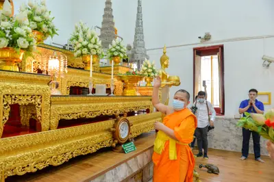ประมวลภาพพิธีบวงสรวงองค์หลวงพ่อบ้านแหลม ปี ๒๕๖๔