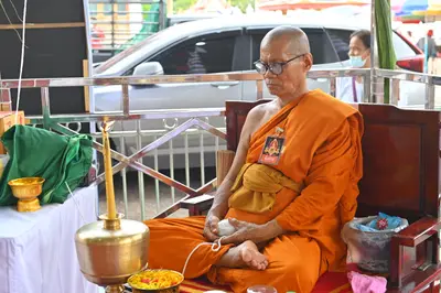 ประมวลภาพพิธีพุทธาภิเษกเหรียญหลวงพ่อโสธร ประทับหลังท้าวเวสสุวรรณโณ ปี ๒๕๖๔