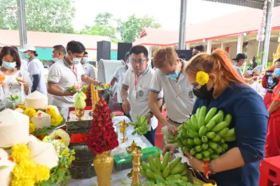 ประมวลภาพพิธีพุทธาภิเษกเหรียญหลวงพ่อโสธร ประทับหลังท้าวเวสสุวรรณโณ ปี ๒๕๖๔