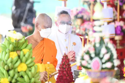 ประมวลภาพพิธีพุทธาภิเษกเหรียญหลวงพ่อโสธร ประทับหลังท้าวเวสสุวรรณโณ ปี ๒๕๖๔