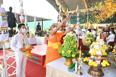 ประมวลภาพพิธีพุทธาภิเษกเหรียญหลวงพ่อโสธร ประทับหลังท้าวเวสสุวรรณโณ ปี ๒๕๖๔