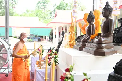 ประมวลภาพพิธีพุทธาภิเษกเหรียญหลวงพ่อโสธร ประทับหลังท้าวเวสสุวรรณโณ ปี ๒๕๖๔