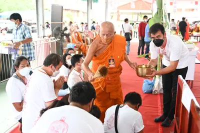 ประมวลภาพพิธีพุทธาภิเษกเหรียญหลวงพ่อโสธร ประทับหลังท้าวเวสสุวรรณโณ ปี ๒๕๖๔
