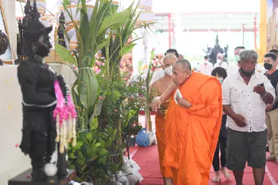 ประมวลภาพพิธีพุทธาภิเษกเหรียญหลวงพ่อโสธร ประทับหลังท้าวเวสสุวรรณโณ ปี ๒๕๖๔