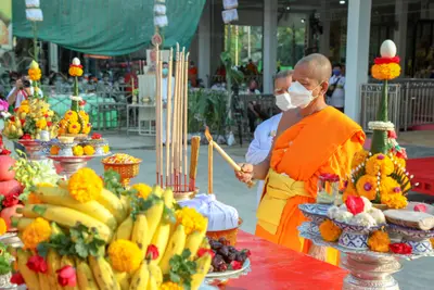 ประมวลภาพพิธีสวดนพเคราะห์และพุทธาภิเษกวัตถุมงคล วัดจุฬามณี ปี ๒๕๖๔