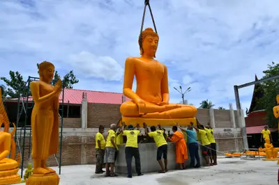 ประมวลภาพพิธีอัญเชิญพระประธานขึ้นประดิษฐาน วัดจุฬามณี ปี ๒๕๖๕
