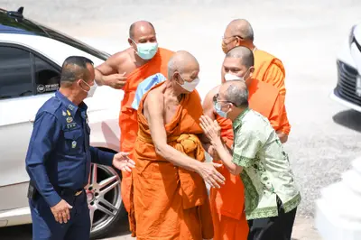ประมวลภาพพิธีรับตราตั้งและมุทิตาสักการะเจ้าคณะอำเภออัมพวา วัดจุฬามณี ปี ๒๕๖๕