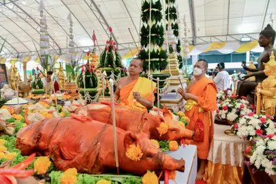 ประมวลภาพพิธีบวงสรวงและมอบเหรียญเสมา วัดจุฬามณี ปี ๒๕๖๕