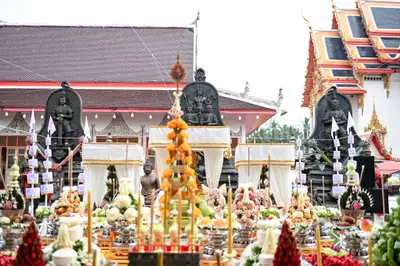 ประมวลภาพพิธีบวงสรวงและพุทธาภิเษกเหรียญ ๒ พระอุปัชฌาย์ รุ่นไตรมาส ๖๗ วัดจุฬามณี ปี ๒๕๖๗