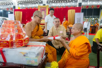 ภาพบรรยากาศพิธีทำบุญอายุวัฒนมงคล ๗๐ ปี พระสมุทรวชิรโสภณ วิ. (หลวงพ่ออิฏฐ์) วัดจุฬามณี ๑ สิงหาคม ๒๕๖๙ — ภาพที่ 8
