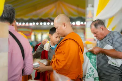 ภาพบรรยากาศพิธีทำบุญอายุวัฒนมงคล ๗๐ ปี พระสมุทรวชิรโสภณ วิ. (หลวงพ่ออิฏฐ์) วัดจุฬามณี ๑ สิงหาคม ๒๕๖๙ — ภาพที่ 42
